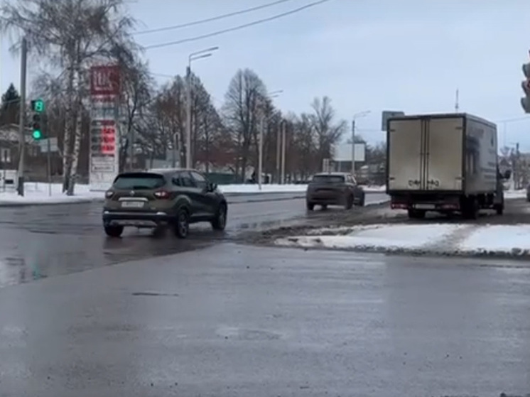 Тамбовчане обеспокоены отсутствием пешеходного перехода на оживленном перекрестке