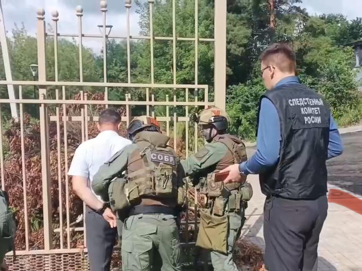 Экс-глава Болхова и его зам ответят в суде за обман при ремонте парка
