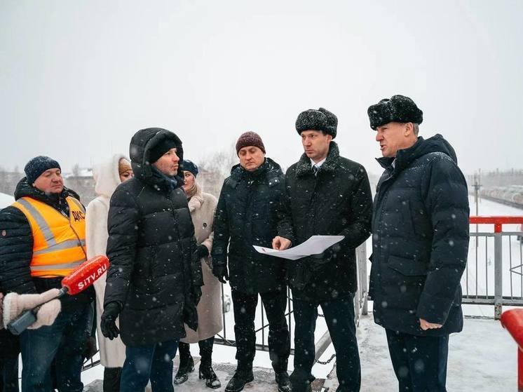Руслан Кухарук проинспектировал строительство социально значимых объектов в Сургуте