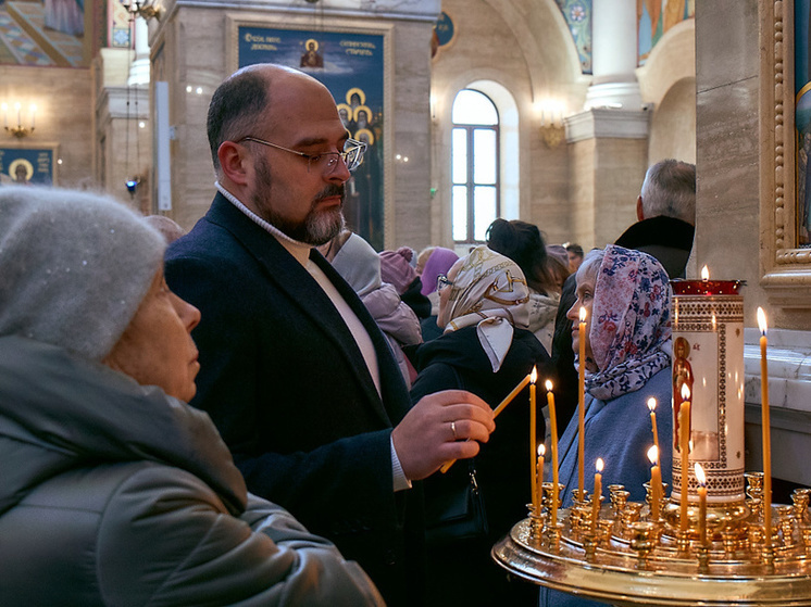 Псково-Печерскую икону Божией Матери встретили Во Владивостоке