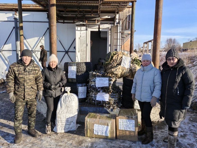 Более 15 тонн подарков на Сагаалган передали бойцам СВО из Забайкалья