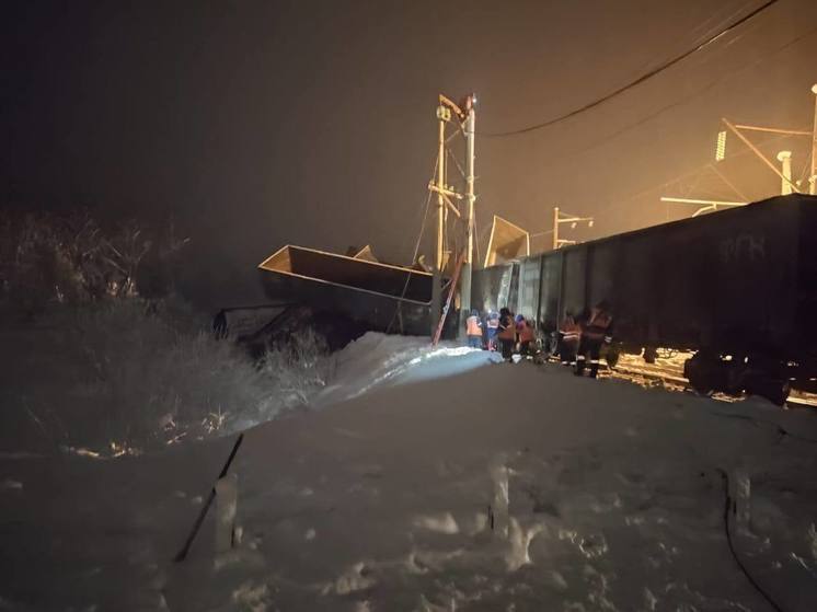 В Бурятии возбуждено уголовное дело по факту схода 22 вагонов