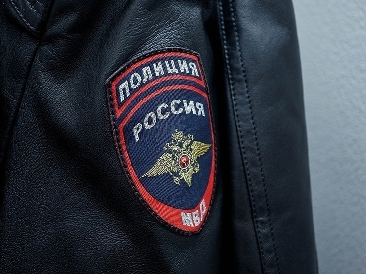 Одетого по-спортивному псковича продолжают искать