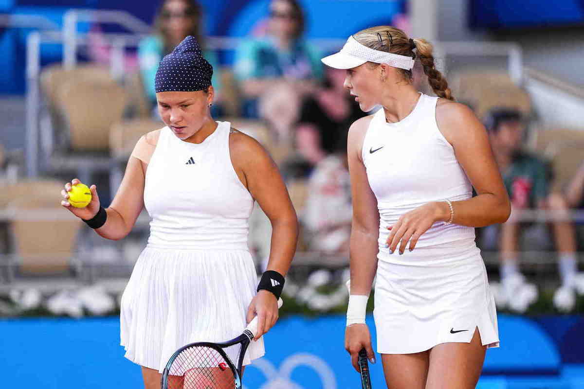 Мирра Андреева и Диана Шнайдер победили на старте парного Australian Open