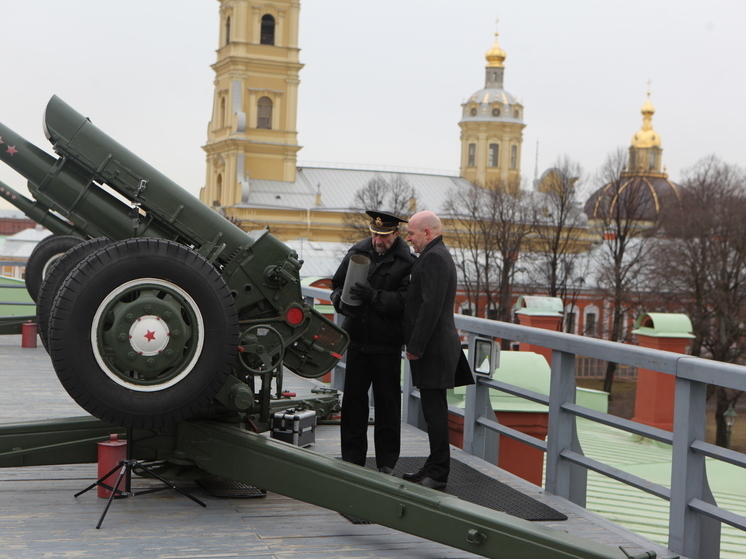 Полуденный залп из пушки Петропавловской крепости изменил Устав города