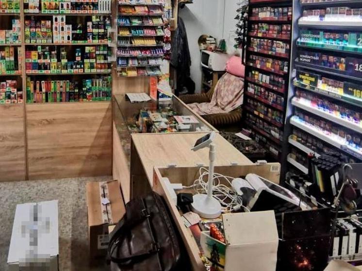 Крупную партию нелегальных сигарет изъяли в магазине на улице Зубковой в Рязани