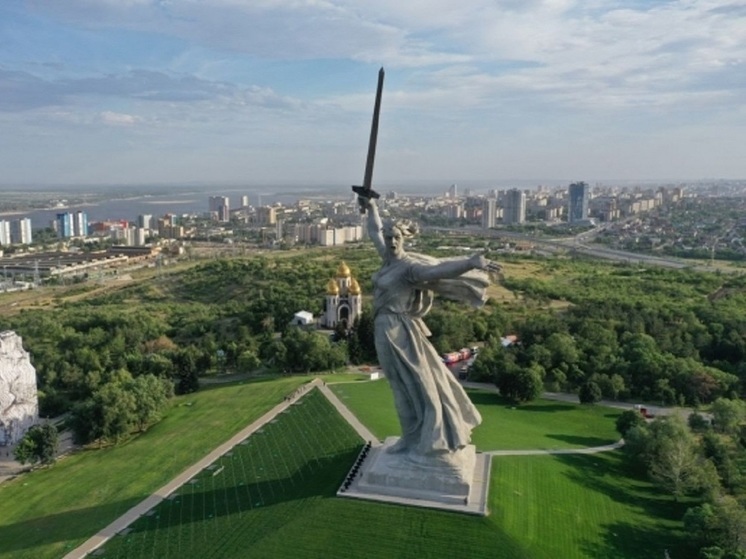 В Волгограде демонтируют 180-метровую телевышку на Мамаевом кургане