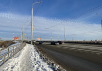 Реверсное движение на мосту имени 60-летия ВЛКСМ  начало работать сразу после новогодних каникул