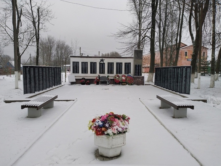 На Новгородчине продолжат увековечивать память павших защитников Отечества