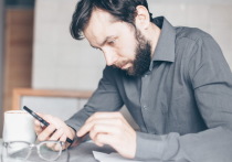 Специалисты ответили на вопрос о том, как распознать прослушивание смартфона.