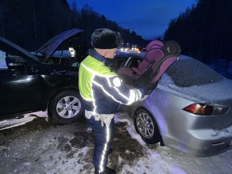 Трое детей и трое взрослых пострадали в ДТП возле Нижнего Тагила