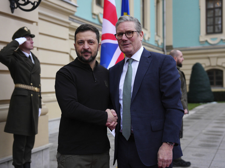 Зеленский: передадим привет после пролета дрона над местом встречи со Стармером