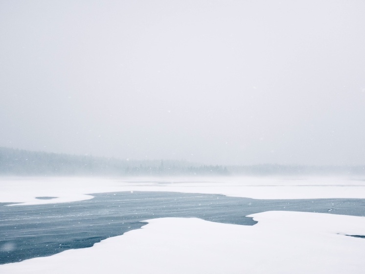 Педагог из Кирова спасла тонущего мужчину