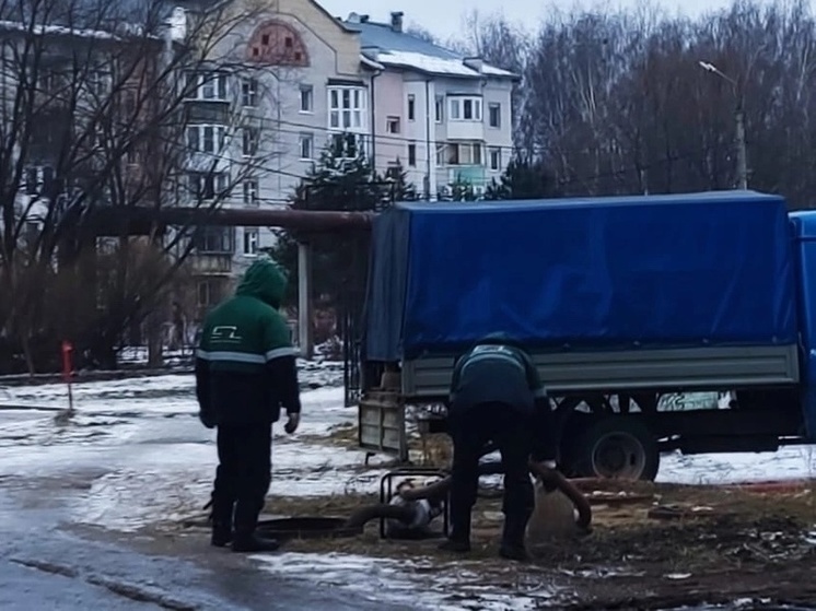 В Ярославле 5 многоквартирных домов остались без воды из-за прорыва