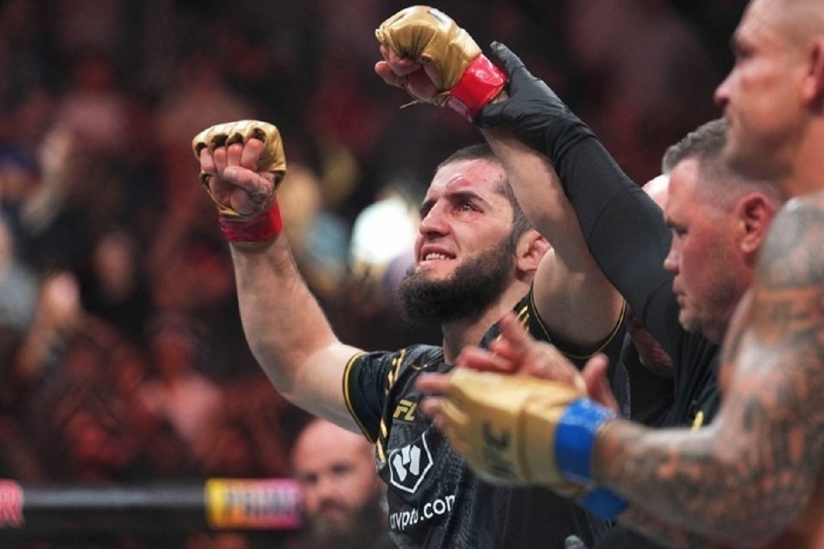 Ислам Махачев был вынужден отказаться от общения с прессой из-за недомогания.