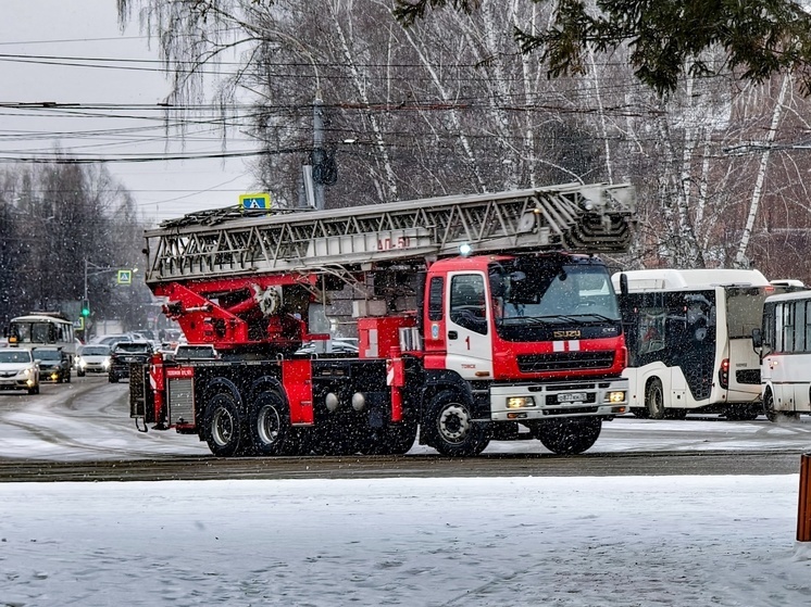 В Томском районе 16 января горело нежилое здание