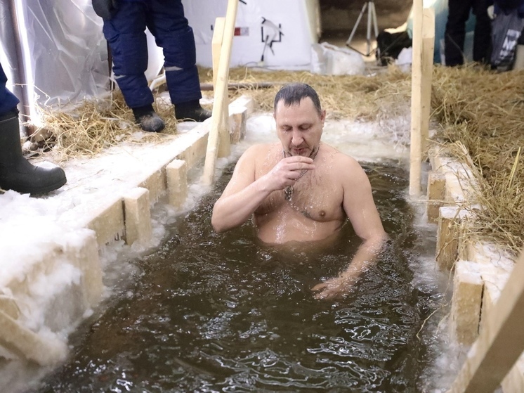 Крещенские купания в проруби отменили из-за потепления в Красноселькупском районе