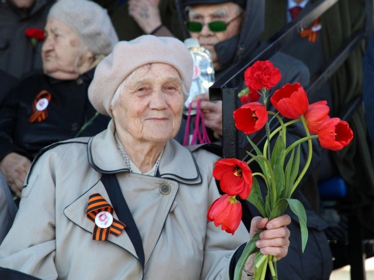 Свыше 4,6 тысяч ветеранов Алтайского края получат крупные выплаты к 80-летию Победы