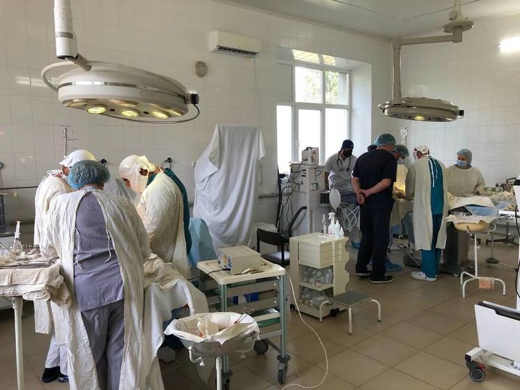 Врачи Скадовской больницы спасают жизни раненых в результате обстрелов ВСУ пациентов