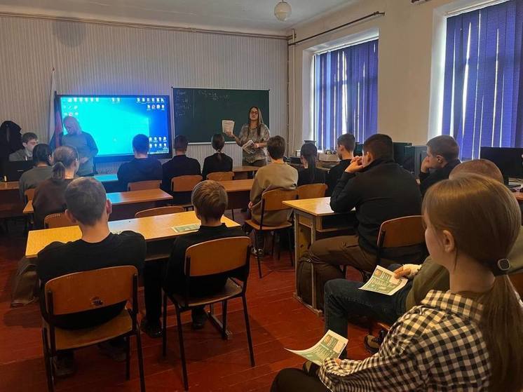 На Мелитопольщине провели профориентационные беседы для школьников