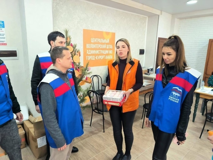 Депутат ЗСК Аверьянов поблагодарил волонтеров в Анапе, устраняющих разлив мазута