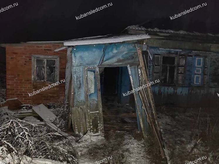 При пожаре в частном доме в Новопокровском районе погиб житель