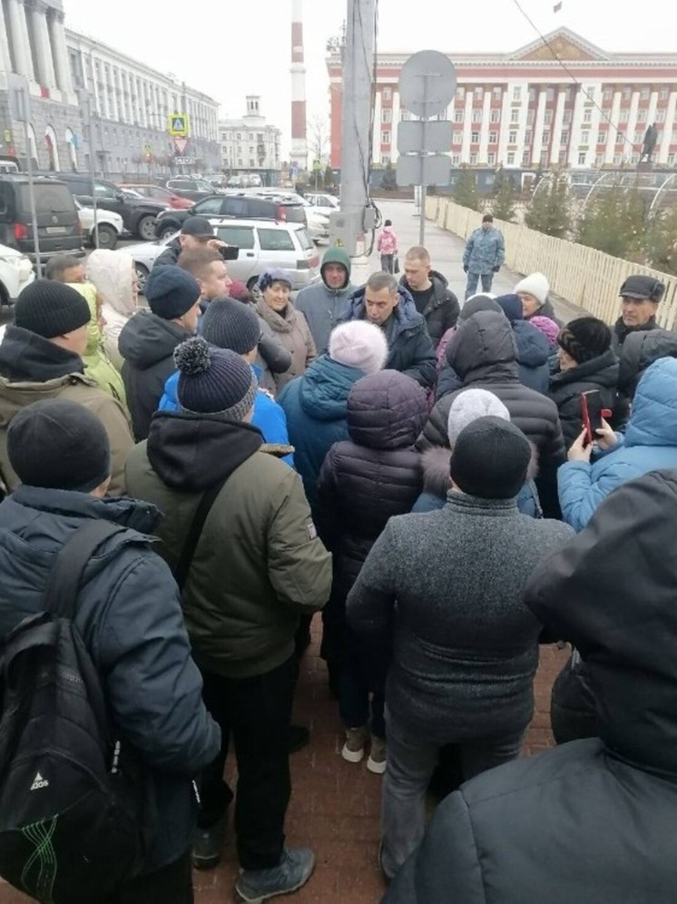 Хинштейн встретился на Красной площади с суджанцами