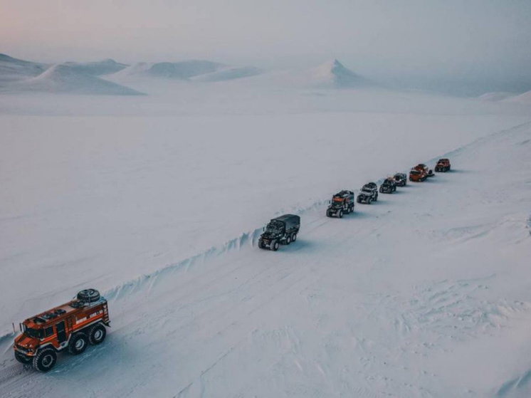 Арктическая экспедиция МЧС добралась до Усть-Белой