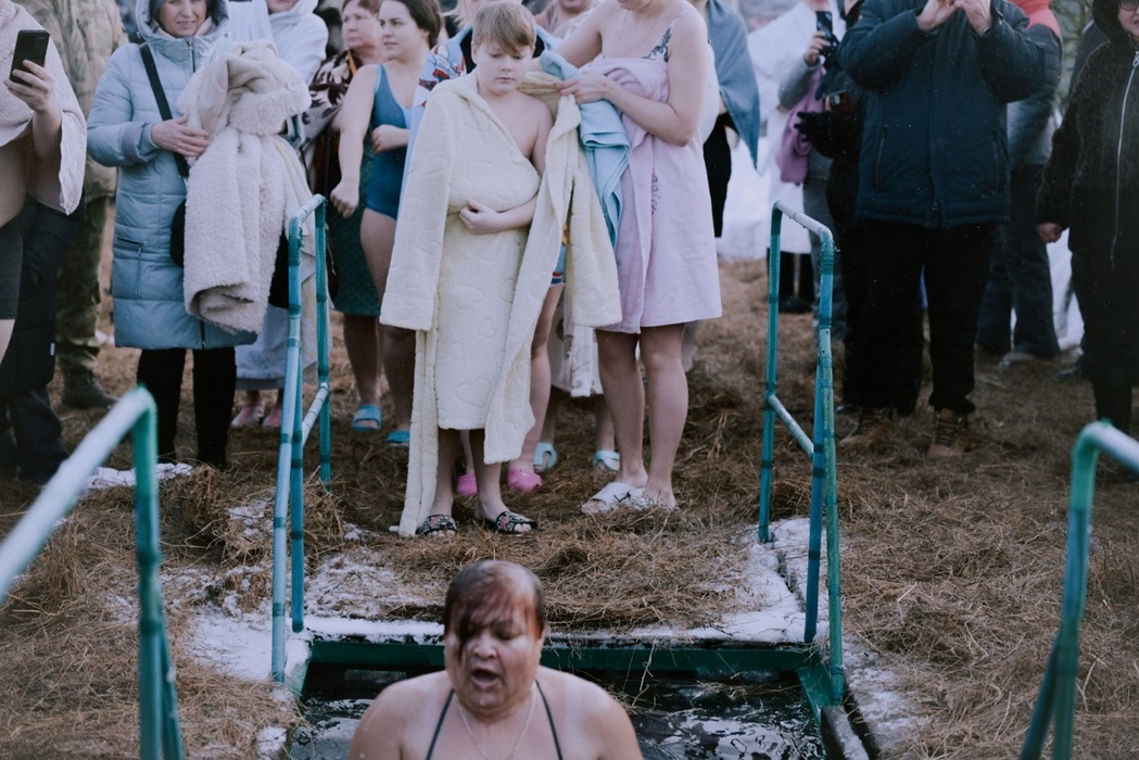 С Крещением Господним: 30 впечатляющих фото с места купания томичей в иордани