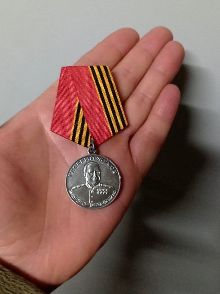 Медаль Жукова получил ямальский боец за отвагу на спецоперации