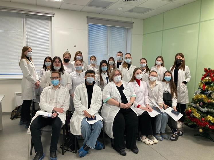 Псковские студенты узнали всё про инфекционные болезни