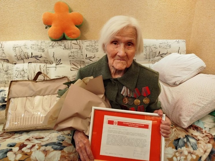 В Тюмени поздравили с 101-летием ветерана ВОВ Веревкину Евдокию Николаевну