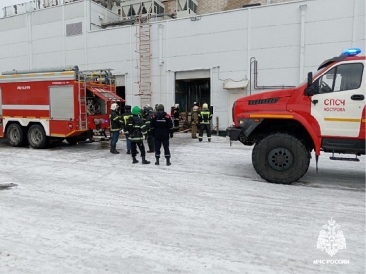 Два пожара в одном месте пришлось тушить костромским огнеборцам