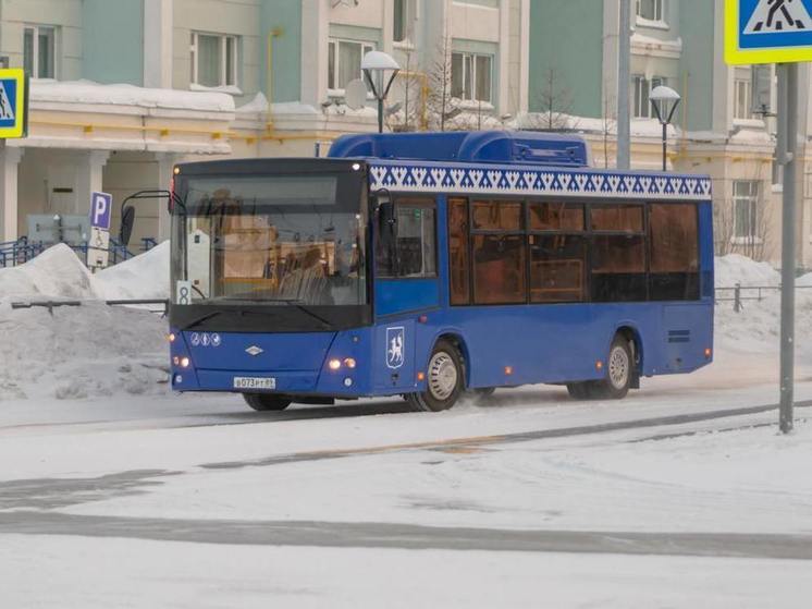 Схему движения автобуса изменили в Салехарде для удобства школьников