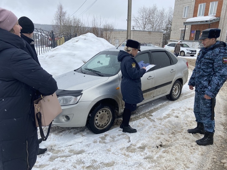 Судебные приставы Пермского края передали на нужды военнослужащих 32 конфискованных автомобиля