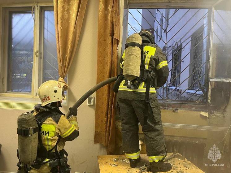 Произошел пожар на втором этаже гостиницы «Большой Урал»