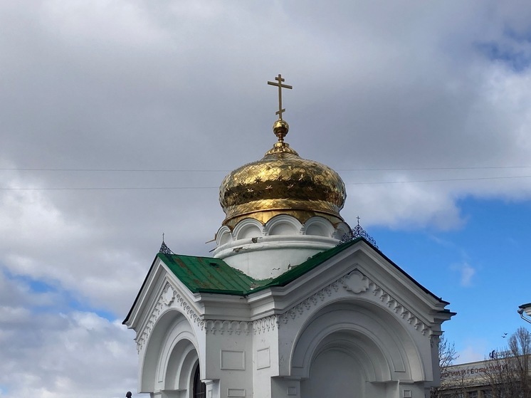 В Саратове установили макет церкви без креста