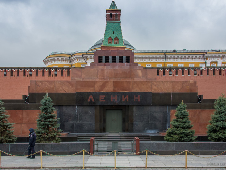 По мнению политика, захоронение вождя станет шагом к разрыву с репрессивной политикой