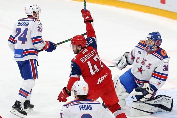 Герой сборных СССР, СНГ и России — о последних событиях в КХЛ