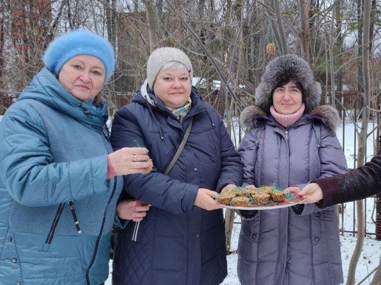 Пущинские участники «Активного долголетия» поддержали акцию «Покорми птиц»