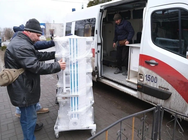 Новгородская область передала современное медоборудование больнице в Запорожье