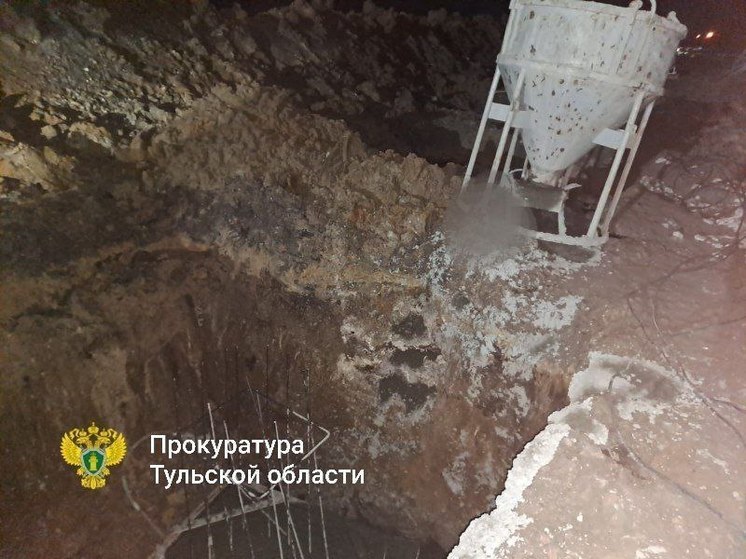 В Тульской области рабочего прибило бетономешалкой на стройке фермы