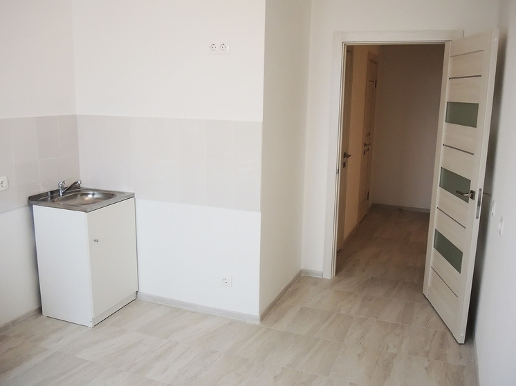 Рабочих с семьями обнаружила в своей новой квартире жительница Подмосковья