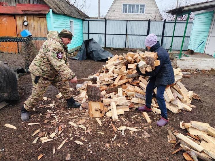 Бойцы отряда «БАРС-Курск» помогают перезимовать жителям в приграничных районах