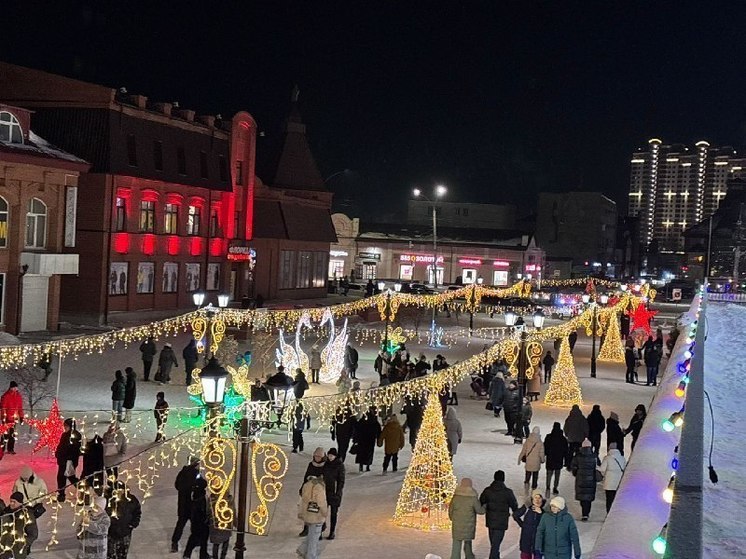 Новогодний городок на барнаульском Арбате начнут разбирать 27 января