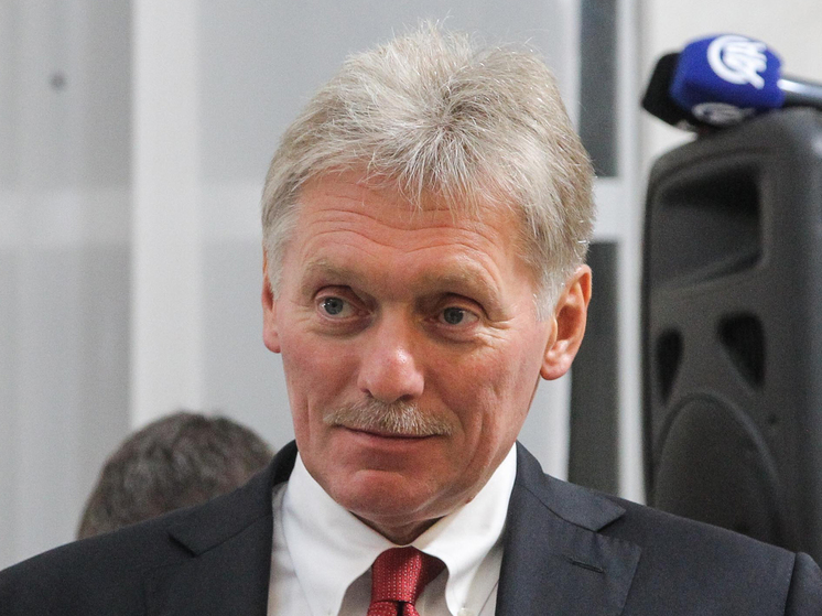 Песков считает, что в отношении конфликта на Украине неуместно использовать слово «сделка», как это делает Трамп