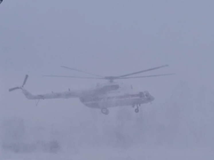 Тяжелобольного человека доставили на вертолете Ми-8 из Кашина в Тверь