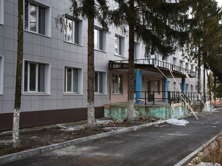 В Орловской области капремонт поликлиники Мценской ЦРБ выполнили на 70%