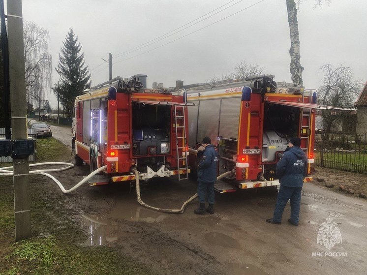 Калининградские спасатели потушили пожар в Черняховске