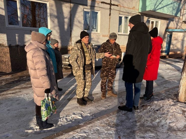 В пятницу, 23 января, в поселке Пригорск состоялась встреча инспекторов жилищного надзора с жильцами дома №2, представителями регионального Народного фронта и управляющей компании, сообщает пресс-служба МинЖКХ Хакасии